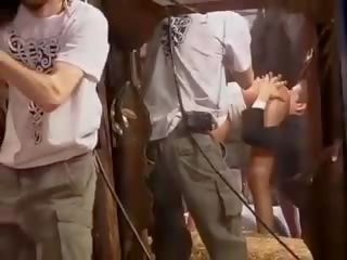 Briana ব্যাংক উপর ঐ সেট দৃশ্য 2