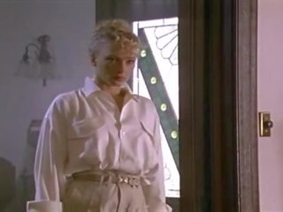 Страпон лесбіянка сцена (1993)
