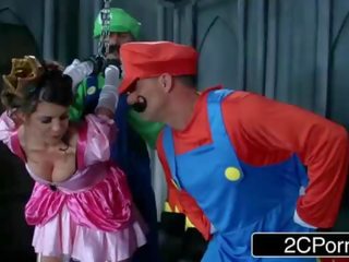 Giật điều đó sự vui mừng gậy: tuyệt đẹp mario bros được busy với công chúa brooklyn đuổi theo