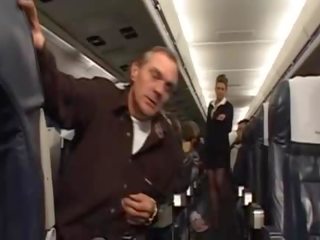 センセーショナル と みだらな 空気 hostesses