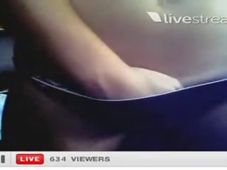 Неизплатен момиче живея видео на livestream