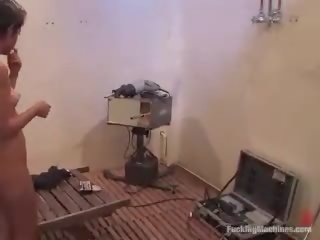Fuckingmachines 레아