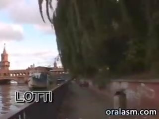Pridobivanje a fafanje v javno s a strumpet pov