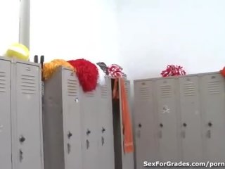 Cheerleader skitten klipp i den skap rom