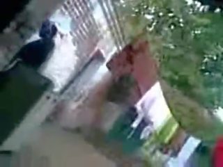 놀랄 만한 irani hijabi 이슬람교도 아내 오쟁이 진 남편 과 닌가 이웃 사람