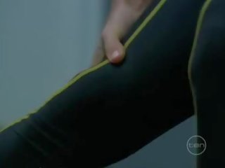 সিএফএনএম থেকে টিভি lockerroom-scene থেকে rush s02 e10