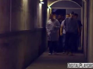 Digitalplayground - bulldogs причіп vid причіп