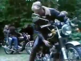 জার্মান bikerchicks উত্তেজক চুদার মৌসুম জার্মান ggg spritzen সস্তা ভাবালুতা মেয়েরা