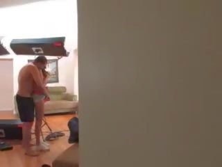 Тийн nymphos преглъщане изпразване