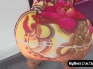 큰 바보 streetwalker 에 미니 스커트 과 가죽 끈