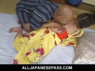 Concupiscent головний японська пантера в a kimono їде a жорсткий укол