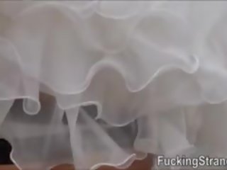 Desperate cô dâu amirah adara được fucked lược somewhere trong công khai
