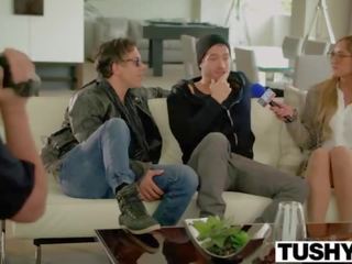 Tushy chloe amour tries duplo penetração