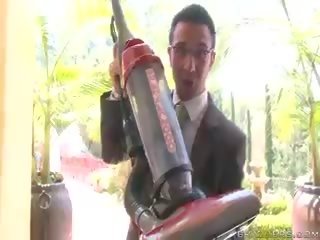 นี้ vacuum ดูด และ ดังนั้น ทำ ฉัน