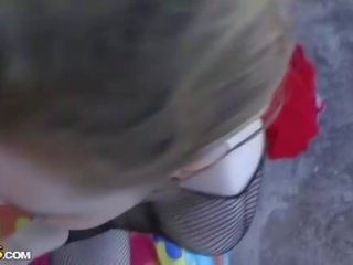 Див пушене духане на публичен плаж