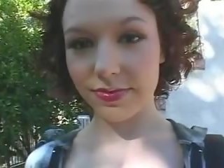 মধুর বালিকা welcomes একটি বিশাল cock...usb