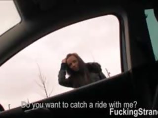 Hitchhiker 青少年 吉娜 迪瓦恩 第一 公 xxx 視頻 同 一 陌生人
