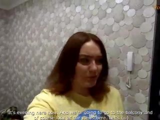 В дорогий дає a мінет на a публічний balcony&comma; і потім walks з a сперма на її обличчя
