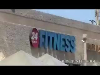 Дебеланки кандис тръстика има голям цици
