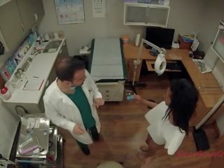 Срамежлив невинен смесен мадама undergoes mandatory нов студент physical - girlsgonegyno&period;com bella&comma; tampa университет physical - част 4 на 7