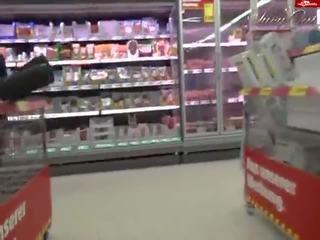 Люсі кішка - публічний ххх відео на в ринок - 2