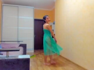 Extraordinary 米拉 天使 在 green transparent dress&excl;