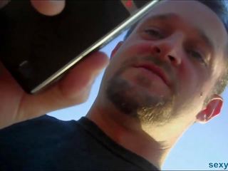 Білявка черлідер підліток трахкав по в басейн мов