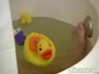 Desiring 두 씨발 에 그만큼 목욕