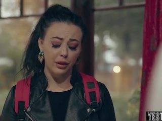 غش زوج cornered متى على الانترنت عشيقة أفلام فوق