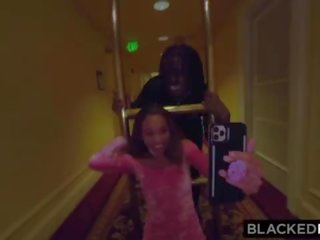 Blackedraw съблазнителен cecilia куки нагоре с грациозен говорим sly