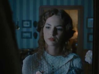 Louise bourgoin khỏa thân - les aventures extraordinaires dadele blanc-sec 2010