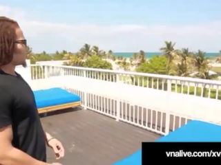 बीबीडबलियू एंजेलीना castro होती हे बढ़ा पर होटेल roof - vnalive.com!