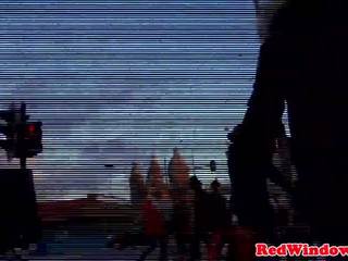 Hugetits евро streetwalker получава прецака и cumcovered