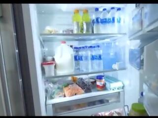 গরম ধাপ বোন ভাগাভাগি বিছানা
