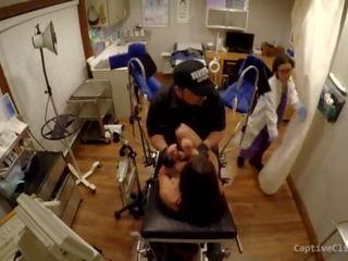 Поліція & медсестра роздягання пошук підліток sweetheart accused з carrying drugs - humiliating cavity пошук спіймана на прихований камера - повний кіно captiveclinic&period;com - для служити & disrespect - donna leigh - частина один з 2