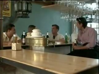 В старий прибирання crew очищає кожен джонсон пт. 1