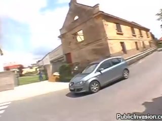 Вологий і дика публічний мінет