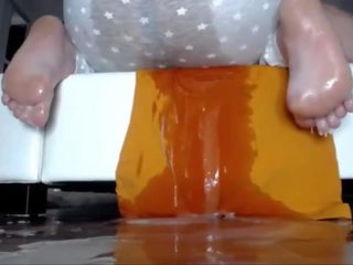 Schiocco - chrissleoo20 chiamata ragazza sborra tutto oltre il pavimento immediately seguito lei era scopata da cazzo grosso