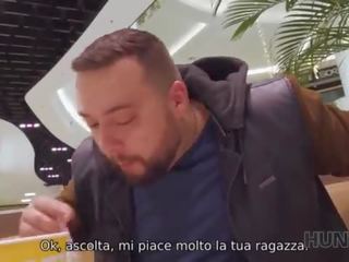 Hunt4k&period; acquista লা moglie দ্বি uno sconosciuto al centro commerciale