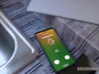 Крок молодий леді отримує a робота як a блудниця