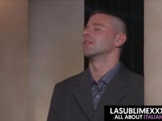 অসাধারণ তিনজনের চুদা con আমি bodyguards! থাই স্কুলগার্ল