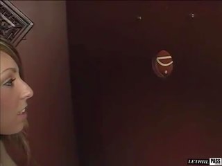 Алісса зал відстій укол на в отвір слави confessional