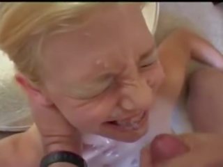 Domišljavo najstnice leah luv bukkake s kite & opornice