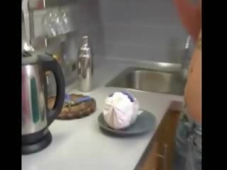 Мій крихітна краля cooking в в кухня