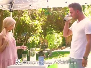Passion-hd величезний член тягнеться підліток piper perri