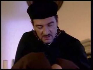 Два сексуальна nuns приємний їх батько шоу