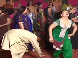새로운 magnificent 유혹하는 mujra 댄스 2019 나체상 mujra 댄스 2019 #hot #sexy #mujra #dance