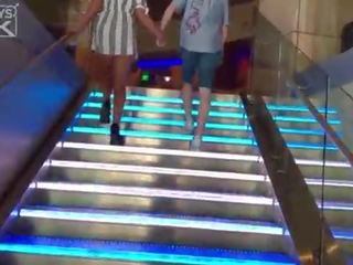 Дълго член атлет чука естествен синигер 18yo блондинки тийн