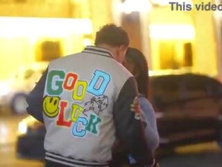 Lola b bedrager på henne kjæreste med gibby den klovn ved den 4 dronninger hotellet i las vegas