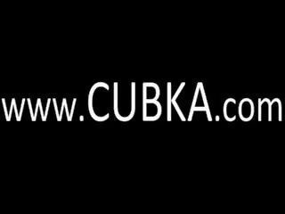 Мега тънък тийнейджър dildoing на на шезлонг